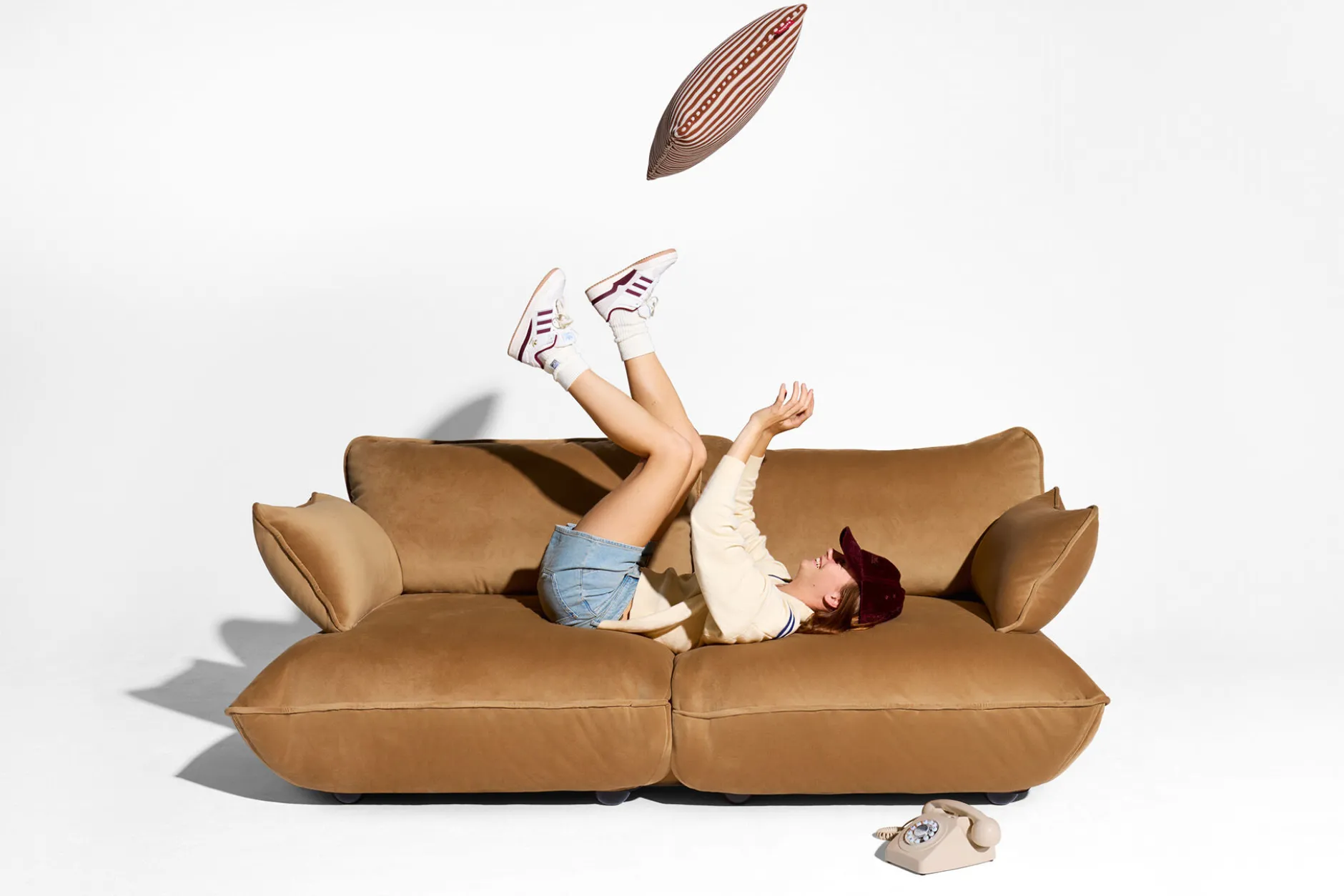 Sumo Sofa Medium Velvet Almond Modulares Indoor-Sofa, 210.5x108x90 cm